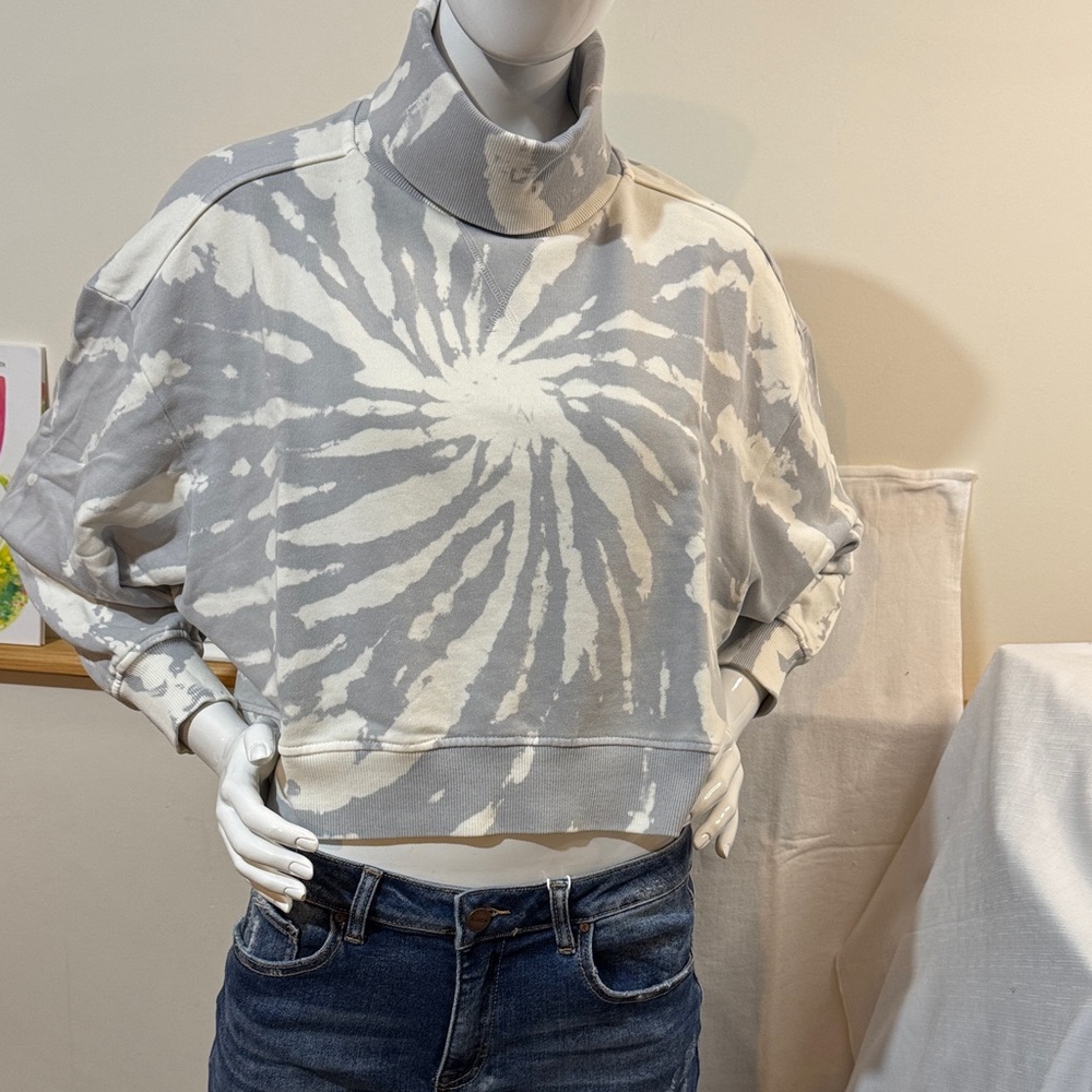 525 America Oversized Slight Crop     Gray and Cream Swirl Hoodie